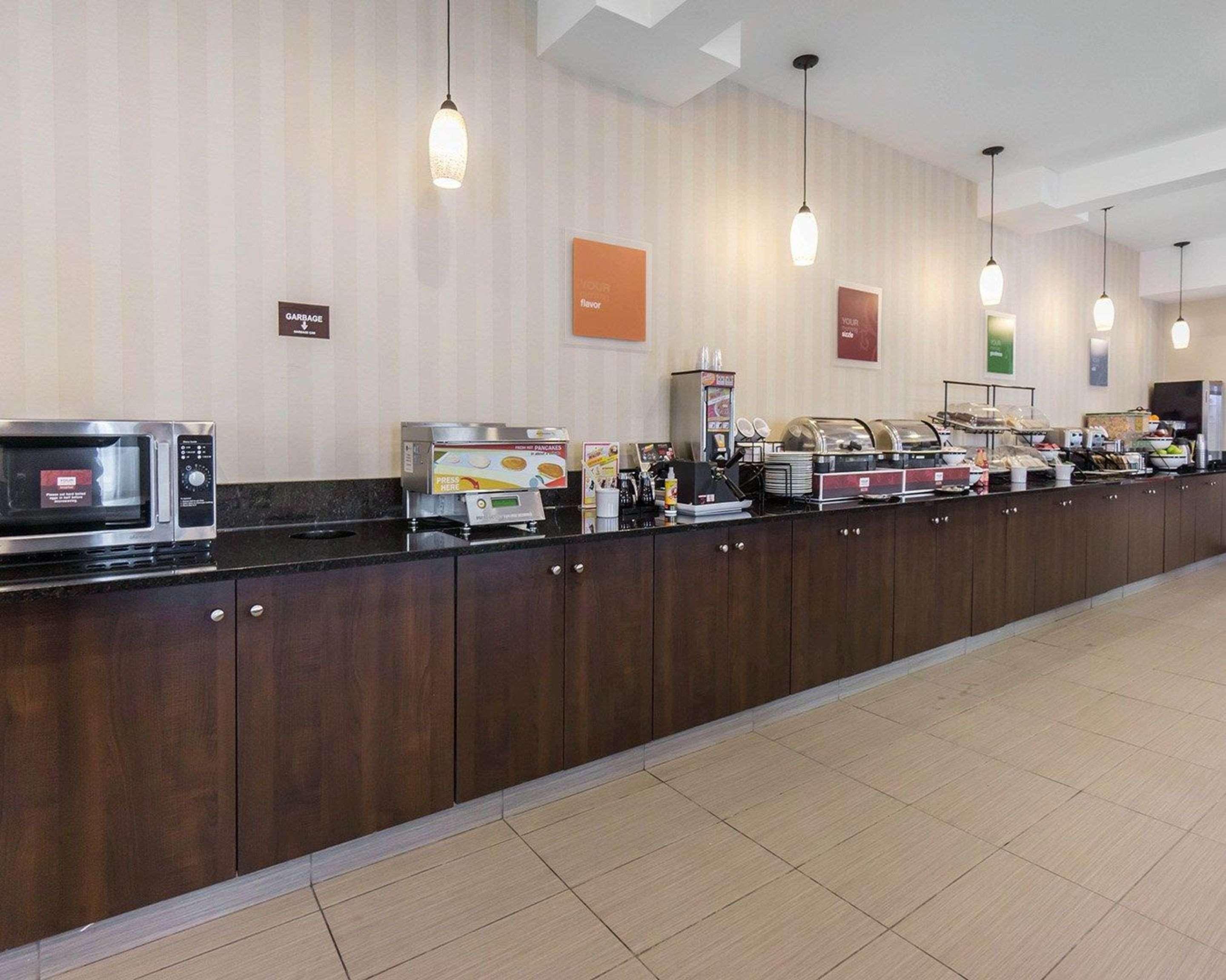 Comfort Inn & Suites Fox Creek Exteriör bild