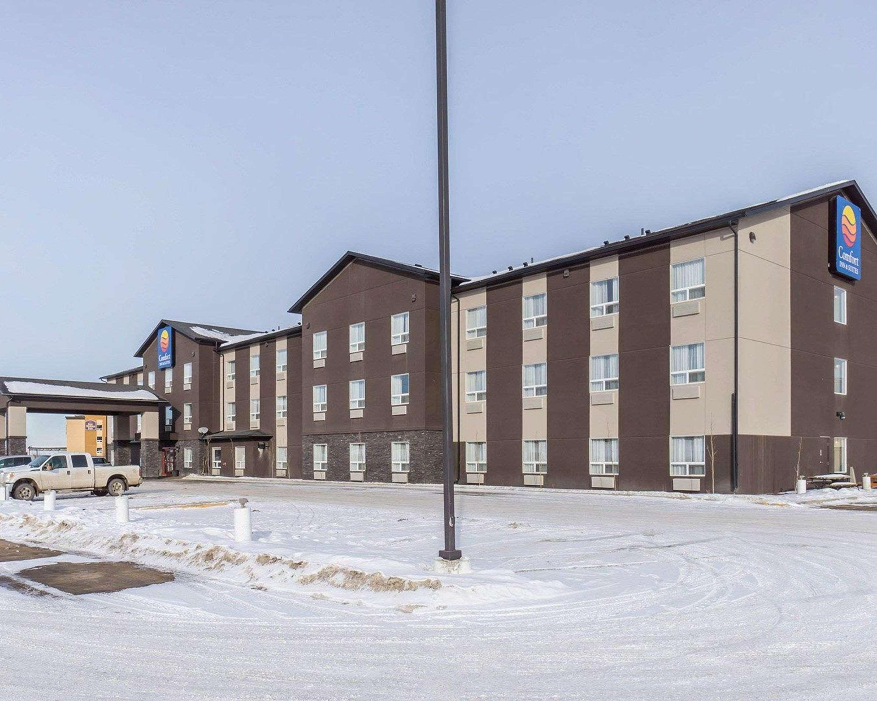 Comfort Inn & Suites Fox Creek Exteriör bild