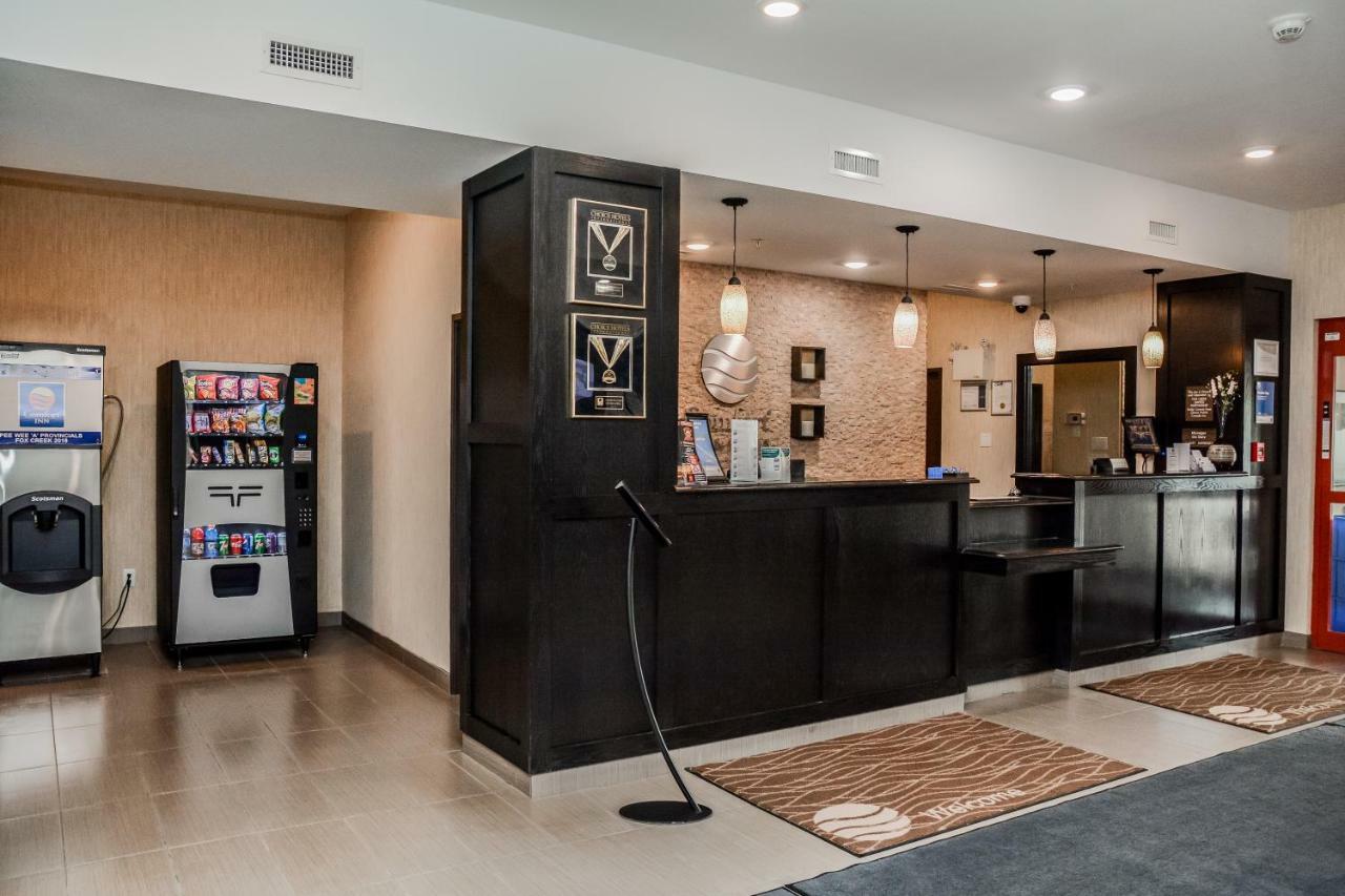 Comfort Inn & Suites Fox Creek Exteriör bild